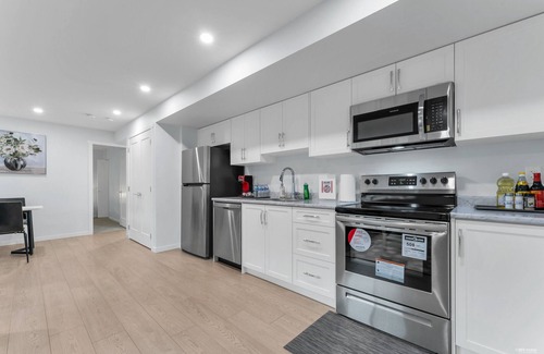 Surrey Apartment | Brand New Ground Level Guest Suite, Close to Beach, US Boarder