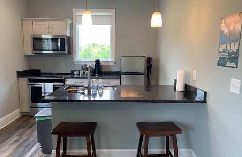 Drake Forest House | Brand New Guest Apartment on 4 Acres (Pet-Friendly!)