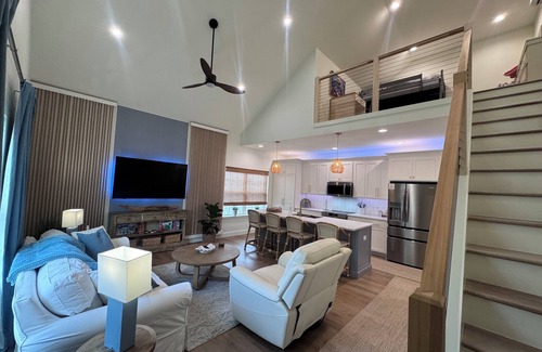Gulf Breeze House | Brand New Guest house 8 min. to Pensacola Beach