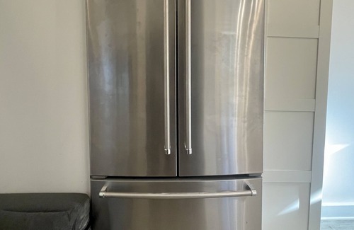 North Hollywood Cottage | BRAND NEW Guesthouse in BEST LOCATION in NoHo!