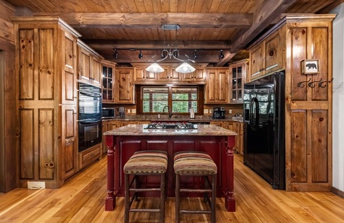 Ellijay Cabin | Brand New Guesthouse with Huge Game Room! Gorgeous Creekside Lodge! Sleeps 14!