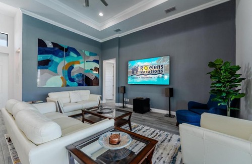 Mariner House | BRAND NEW - Heated Pool & Modern Upgrades! - Villa Moonlight Breeze - Roelens Vacations
