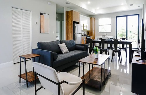 Harris House | Brand New Home, Bay Happy