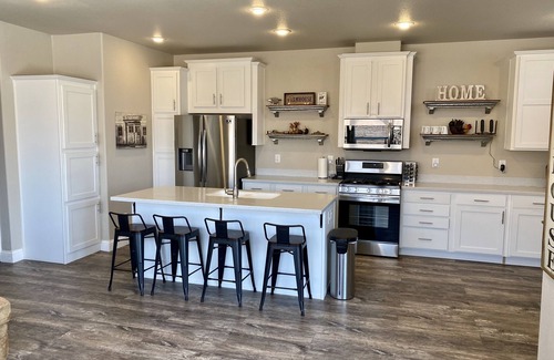 Cienega Springs House | —BRAND NEW HOME-BEAUTIFUL RIVER VIEWS, LOTS OF PARKING
