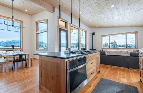 Driggs House | Brand-New Home : Epic Teton Views & Top Amenities