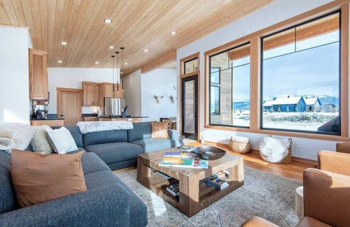 Driggs House | Brand-New Home : Epic Teton Views & Top Amenities