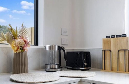 Linwood House | Brand New Home in Central City