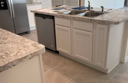 Winter Haven House | Brand new home located 45 minutes from Disney World & 5 minutes from Legoland.