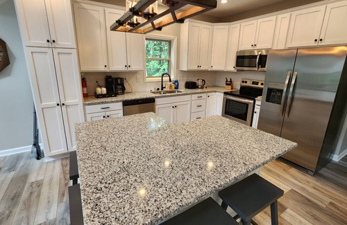 Mountainside Ski Chalet | Brand New Home! Mountainside