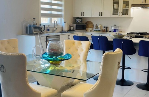 Simcoe House | Brand new home only 10 minutes from the beach! Stunning, quiet, family oriented!