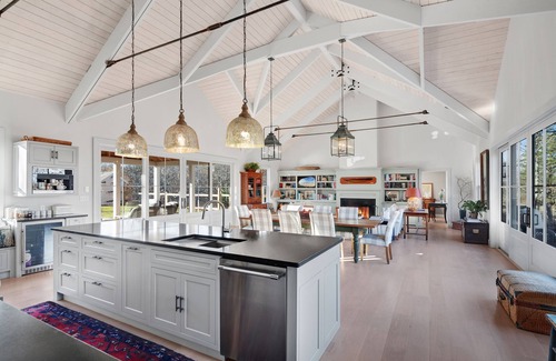 West Tisbury House | Brand New Home with Guest House & Heated Pool!