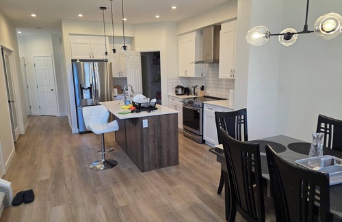 Southeast Edmonton House | Brand new House 2bed 2baths House.
