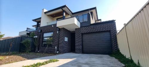 Sunshine West House | Brand new house in Sunshine West