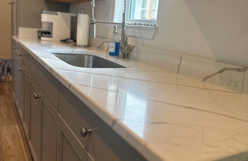 Venice Boat Rental | Brand New Houseboat in Cypress Cove Marina, Venice, LA.