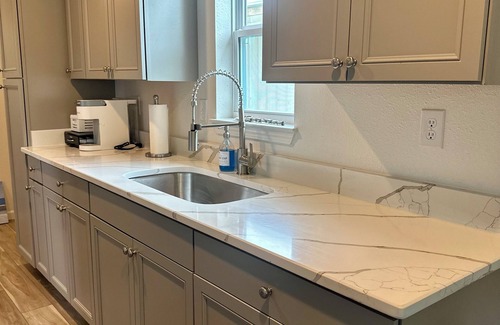 Venice Boat Rental | Brand New Houseboat in Cypress Cove Marina, Venice, LA.