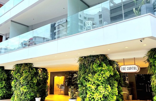 Gonzalez Suarez Apartment | Brand New! King Bed! Beautiful Apartment. Gonzales Suarez.
