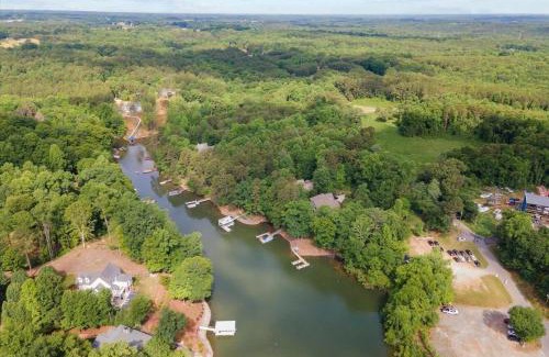 Catawba House | Brand New Lake Norman Home Pool & Hot Tub