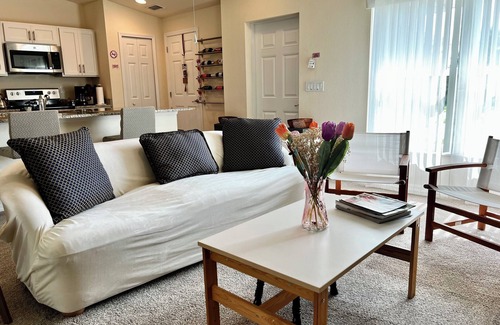LaBelle House | Brand new Lakefront Home with modern kitchen & lake view