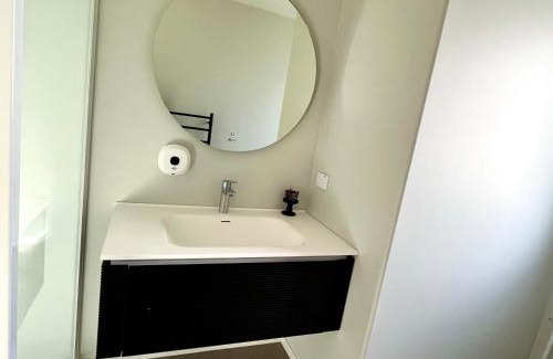 Two Mile Bay Apartment | Brand new Lakeside cozy two queen rooms