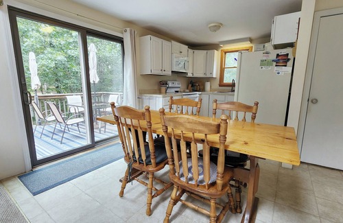 Wellfleet House | BRAND NEW LISTING! Comfortable 3BD-A/C, Deck, Enclosed Outdoor Shower, 5-Min Bike Ride to Town