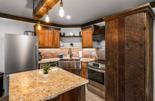 West Yellowstone Condo | Brand NEW! (Little TuckAway) - The Perfect get away