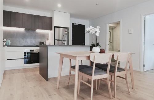 Albany Apartment | Brand New Lux 2 Bedroom Apartment