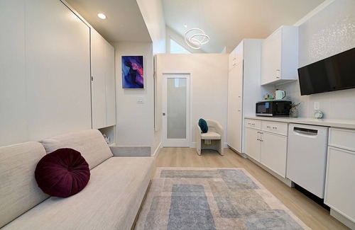 Harbor Apartment | Brand new lux micro studio in serene Alamitos Heights!