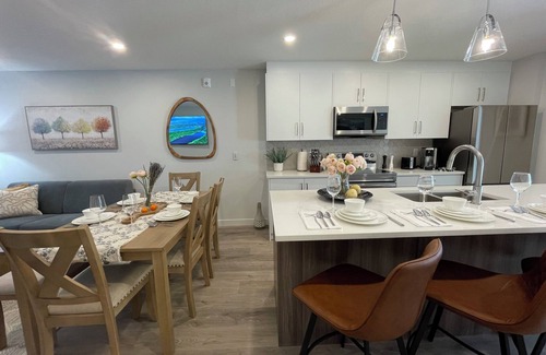 Harvie Heights Apartment | Brand New Luxury Condo at Banff Entrance/Spectacular mountain view/Sleep 6 guest