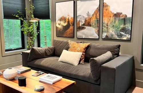 McArthur Apartment | Brand New Luxur