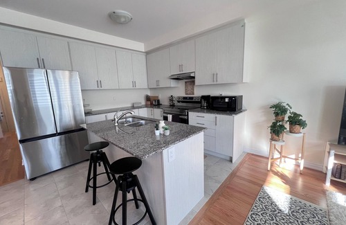 Durham Region House | Brand New Luxurious & Cozy 4Beds + 2.5Bathrooms Townhouse