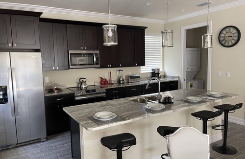 Naples House | Brand New, Luxurious, Private 3 bedroom apartment.