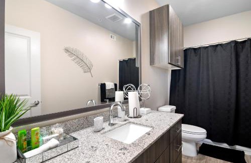 George Bush Park/Eldridge Apartment | BRAND NEW Luxurious, Spacious, Gated 2bd Apt