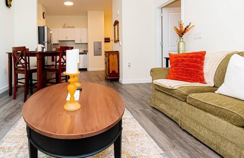 Bound Brook Apartment | Brand New Luxury Apartment - Sleeps 4!