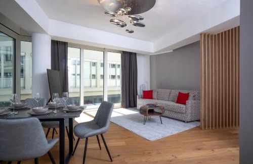 Innenstadt - Sankt Ulrich-Dom Apartment | Brand new luxury apartment on Rathausplatz