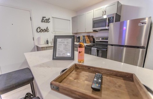 Fairbanks Apartment | Brand New Luxury Apt! Heart of Montrose- Downtown HTX