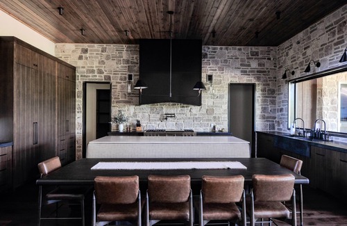 Torreon Cabin | Brand New Luxury Cabin! 5500sf/MoviTheatr/HotTub/4KingSuite/Gym&Billiard