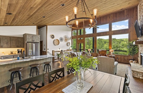 Epworth Cabin | Brand NEW Luxury Chalet! Summer Sale!