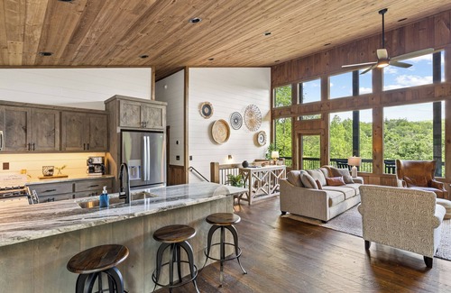 Epworth Cabin | Brand NEW Luxury Chalet! Summer Sale!