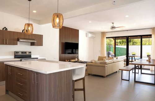 Coco Villa | Brand new luxury 3-bedroom 3-bathroom home features Pool, AC, WIFI, near beach