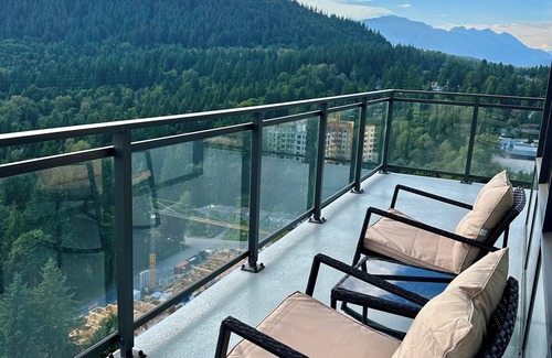 Coquitlam Apartment | Brand New Luxury Furnished 2 bedroom+Den West Coquitlam