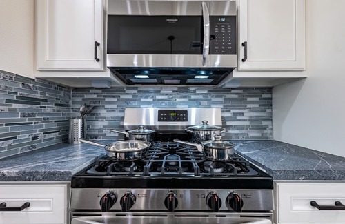 Greater East End House | Brand New Luxury Home East Downtown