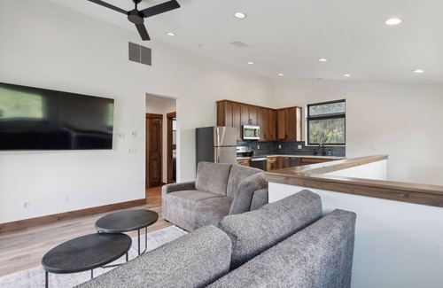 Hermosa House | Brand New Luxury Home near Durango with Stunning Views! Quick to Town or Ski