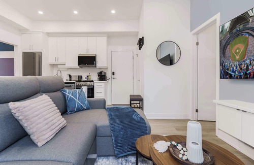 Grange Park Hotel | Brand New Luxury Suite—Heart of Toronto, Sleeps 10
