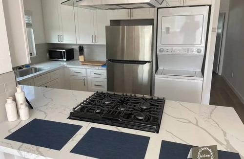 South Park Apartment | Brand-new, modern 2 bedroom apt in South Park