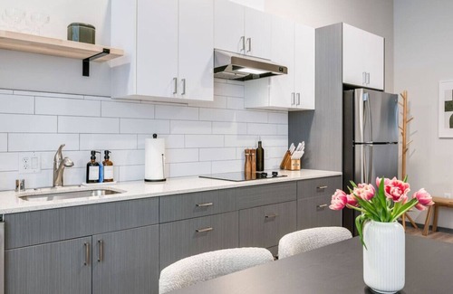 Lower Queen Anne Apartment | Brand New Modern 2BD Loft Apt