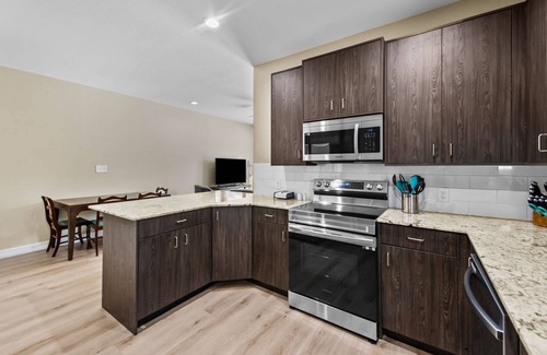 Denison House | Brand New/Modern 3BR Home: Pet-Friendly, Open Layout, Near Historic Main Street & Outdoor Fun