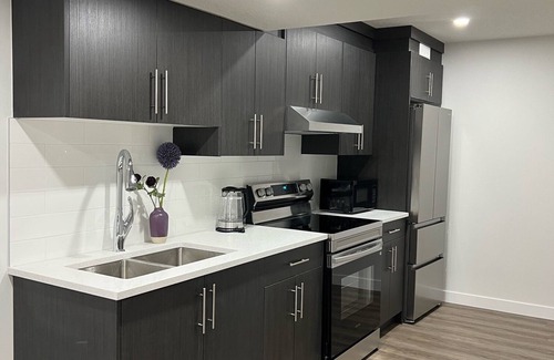Southeast Calgary House | Brand new Modern and Cozy 1-Bedroom Suite!
