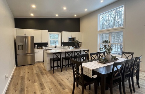 Brantingham House | Brand new, modern, cozy house in the woods!