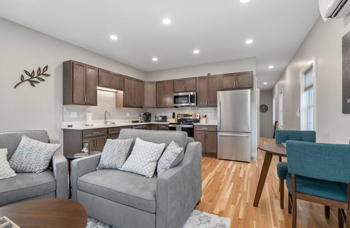 Stockade Historic District Apartment | Brand New Modern Downtown Apartment, Convenient