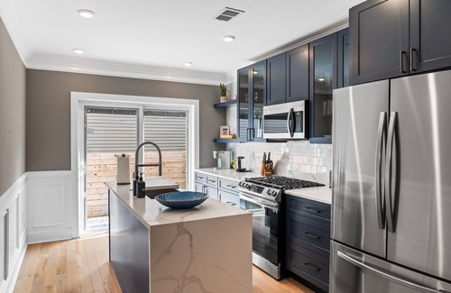 Point Breeze House | BRAND NEW Modern Philly Dream Home - Near Hospitals, Shopping, Transit - Room #4